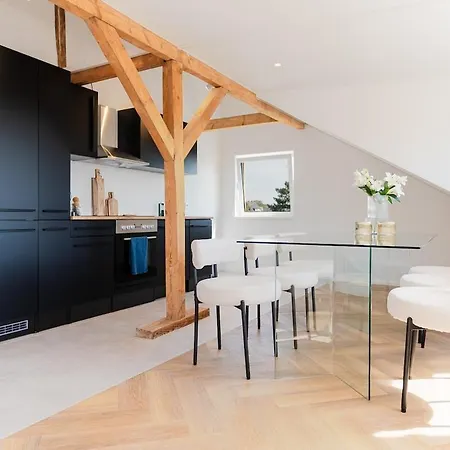 2 Bedroom Loft - Luxus - Modern - Parkplaetze - Kaffee - Netflix - Weinbergblick - Kueche - Balkon Lejlighed *