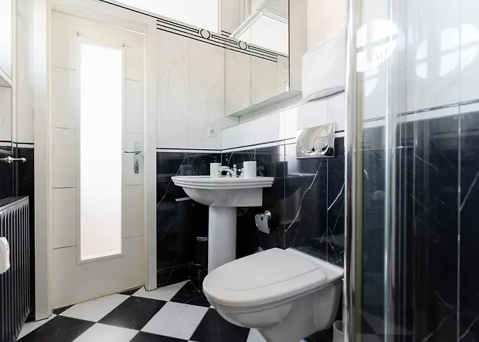 2 Bedroom Loft - Luxus - Modern - Parkplaetze - Kaffee - Netflix - Weinbergblick - Kueche - Balkon Appartement